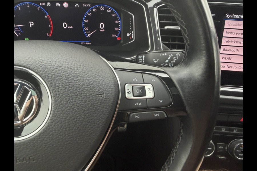 Volkswagen T-Roc 1.5 TSI Sport | Pano | Trekhaak | LED | Carplay | Camera | Virtual Cockpit | Blind-Spot | PDC