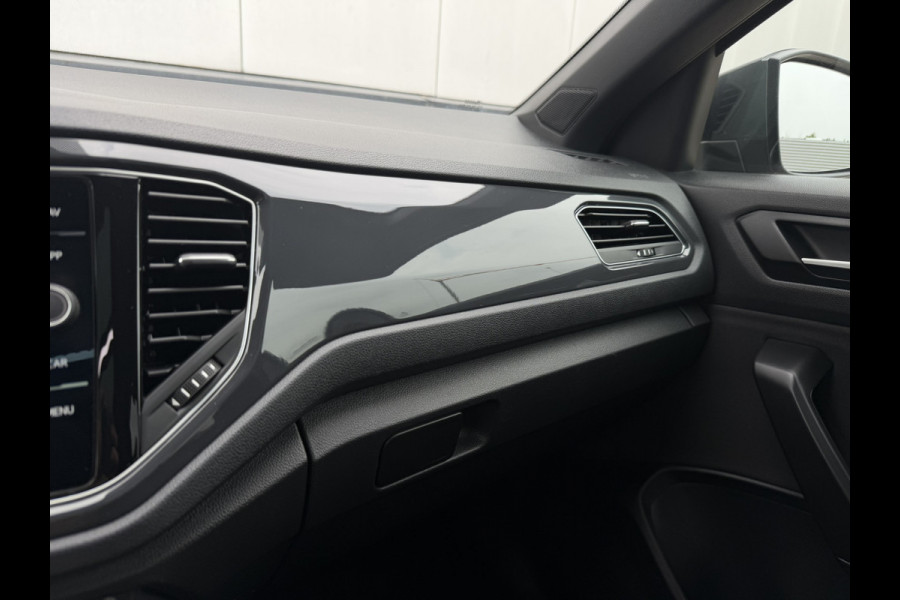 Volkswagen T-Roc 1.5 TSI Sport | Pano | Trekhaak | LED | Carplay | Camera | Virtual Cockpit | Blind-Spot | PDC