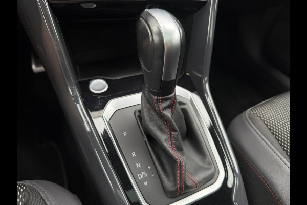 Volkswagen T-Roc 1.5 TSI Sport | Pano | Trekhaak | LED | Carplay | Camera | Virtual Cockpit | Blind-Spot | PDC