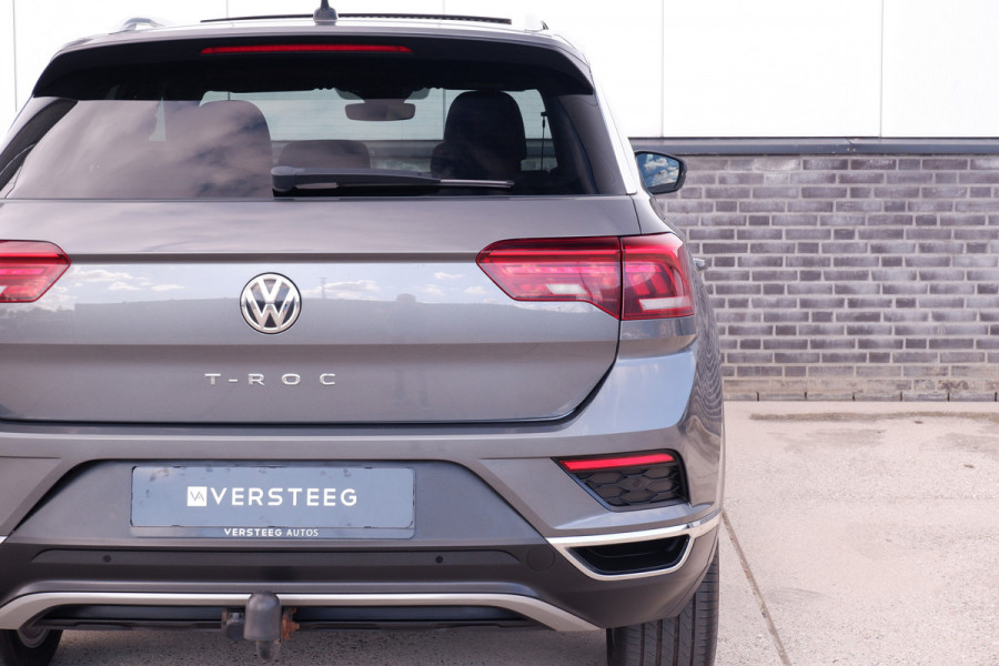 Volkswagen T-Roc 1.5 TSI Sport | Pano | Trekhaak | LED | Carplay | Camera | Virtual Cockpit | Blind-Spot | PDC