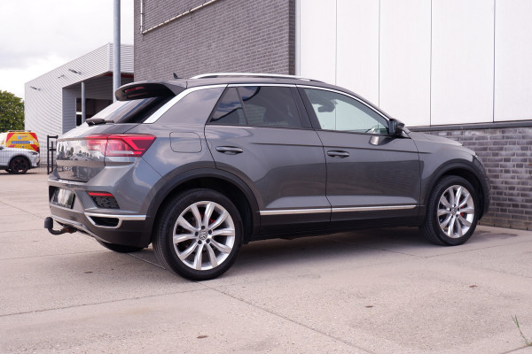 Volkswagen T-Roc 1.5 TSI Sport | Pano | Trekhaak | LED | Carplay | Camera | Virtual Cockpit | Blind-Spot | PDC