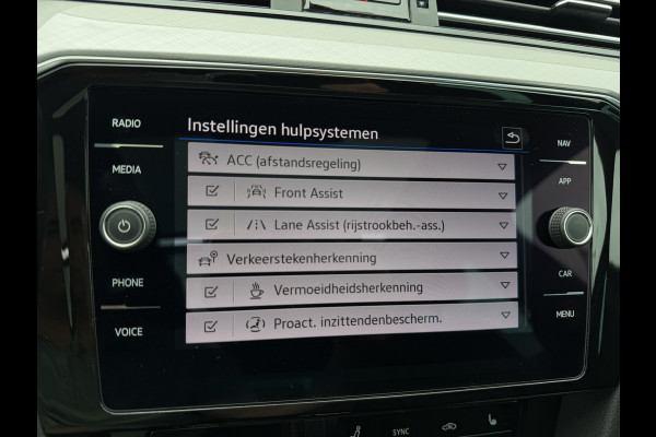 Volkswagen Passat Variant 1.4 TSI PHEV GTE Business | Pano | Carplay | LED | Camera | Navi | LED