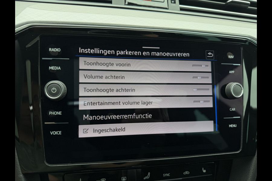 Volkswagen Passat Variant 1.4 TSI PHEV GTE Business | Pano | Carplay | LED | Camera | Navi | LED