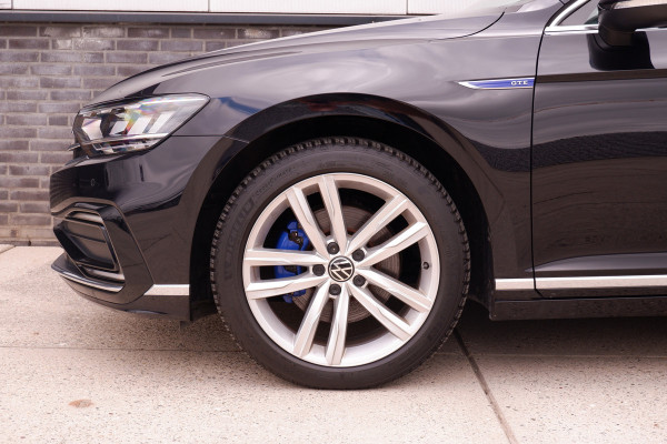 Volkswagen Passat Variant 1.4 TSI PHEV GTE Business | Pano | Carplay | LED | Camera | Navi | LED