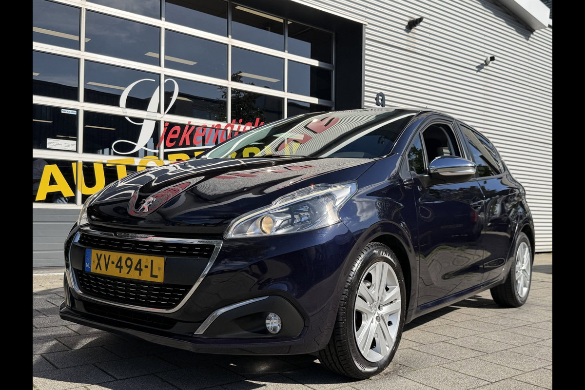 Peugeot 208 1.2 PureTech Signature - Navigatie I Airco I LED I PDC I Comfort pakket I Dealer onderhouden