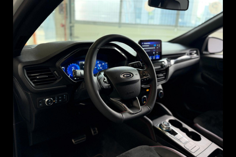 Ford Kuga 2.5 PHEV ST-Line X, Automaat, Panoramadak, Stoel/Stuur verwarming, Navi, Camera, Carplay