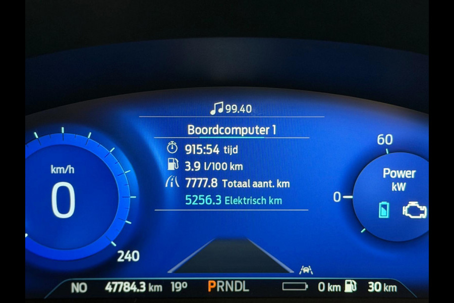 Ford Kuga 2.5 PHEV ST-Line X, Automaat, Panoramadak, Stoel/Stuur verwarming, Navi, Camera, Carplay
