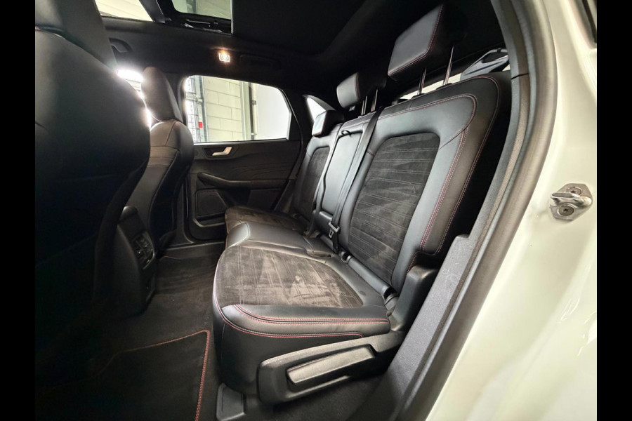 Ford Kuga 2.5 PHEV ST-Line X, Automaat, Panoramadak, Stoel/Stuur verwarming, Navi, Camera, Carplay