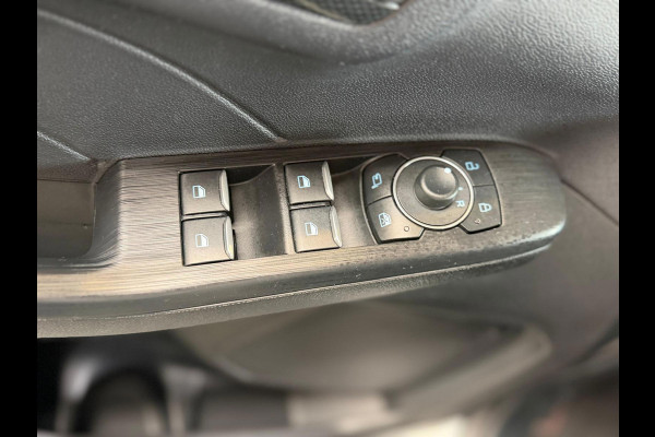 Ford Kuga 2.5 PHEV ST-Line X, Automaat, Panoramadak, Stoel/Stuur verwarming, Navi, Camera, Carplay
