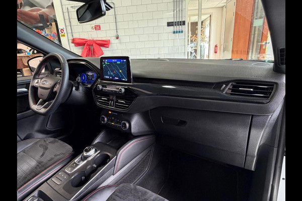 Ford Kuga 2.5 PHEV ST-Line X, Automaat, Panoramadak, Stoel/Stuur verwarming, Navi, Camera, Carplay