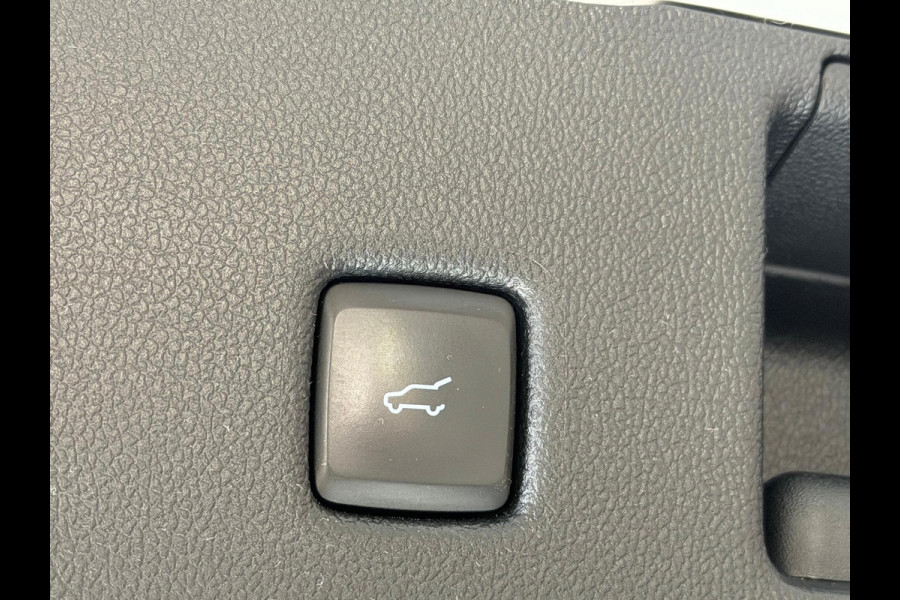 Ford Kuga 2.5 PHEV ST-Line X, Automaat, Panoramadak, Stoel/Stuur verwarming, Navi, Camera, Carplay
