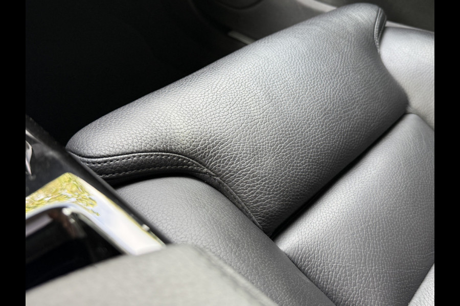 Volvo V60 2.0 T8 Twin Engine AWD Inscription | Panoramadak | 360 camera | Harman/Kardon | Adaptive cruise | Stoelverwarming