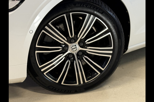 Volvo V60 2.0 T8 Twin Engine AWD Inscription | Panoramadak | 360 camera | Harman/Kardon | Adaptive cruise | Stoelverwarming