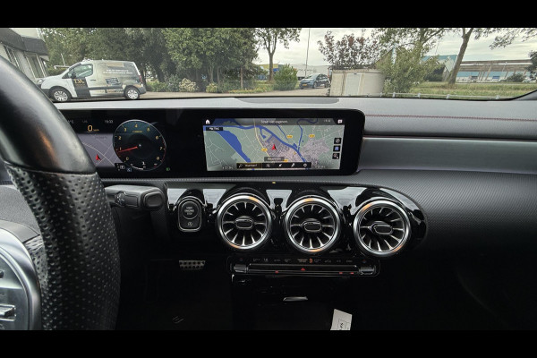 Mercedes-Benz CLA-Klasse Shooting Brake 180Aut. Bus. Solution AMG Sport | Sfeer | Mood Light |