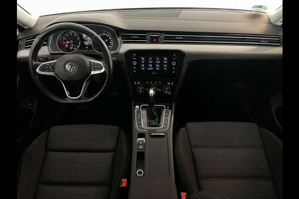 Volkswagen Passat Variant 1.5 TSI DSG AUTOMAAT AIRCO CLIMA NAVI CRUISE APPLE CARPLAY PDC PRIVACY GLAS TREKHAAK ZEER NETTE AUTO