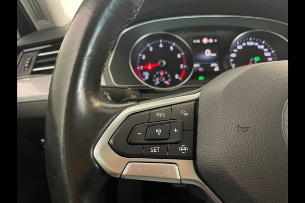 Volkswagen Passat Variant 1.5 TSI DSG AUTOMAAT AIRCO CLIMA NAVI CRUISE APPLE CARPLAY PDC PRIVACY GLAS TREKHAAK ZEER NETTE AUTO
