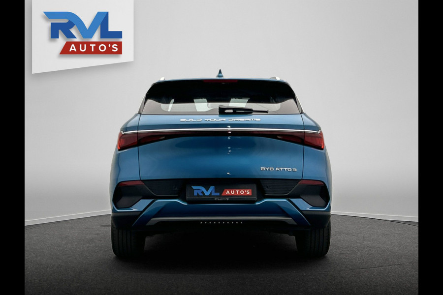 BYD ATTO 3 Design 60 kWh |*100 STUKS* | 204 PK | Pano/dak | Adapt/Cruise/Control | Leder/Beige/Blauw | 360/Camera, Navigatie, BTW!