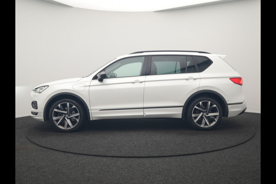 Seat Tarraco 1.4 TSI e-Hybrid FR Business Intense PHEV 245pk | Trekhaak Af Fabriek | Adaptive Cruise | 360 Camera | Sportstoelen Memory & Verwarmd | Keyless | Blis | Stuur Verwarmd | Apple Carplay | Navigatie | DAB | 20"L.M | Plug In Hybrid |