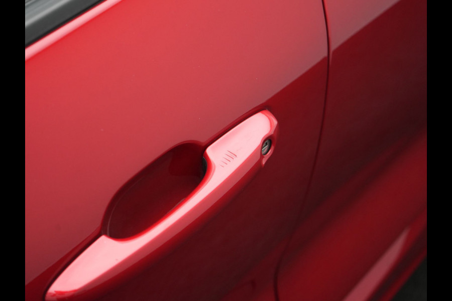 Ford Kuga 2.5 ST-Line PHEV 225pk Dealer O.H. | Trekhaak Afn. | Adaptive Cruise | 360 Camera | Sportstoelen & Stuur Verwarmd | Apple Carplay | Blis | Keyless | Navigatie | DAB | Plug In Hybrid |