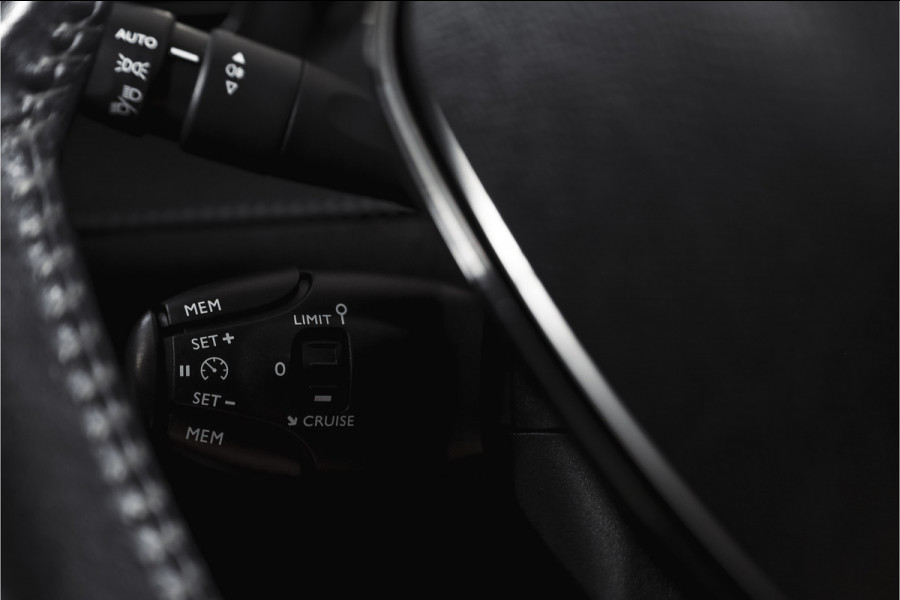 Peugeot 208 1.2 PureTech Active 101 PK | Cruise | Stoelverw. | PDC | App. Connect | Airco | LM 16" |