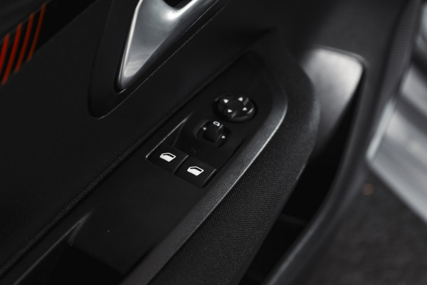 Peugeot 208 1.2 PureTech Active 101 PK | Cruise | Stoelverw. | PDC | App. Connect | Airco | LM 16" |