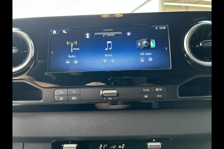 Mercedes-Benz eSprinter 320 L2 H2 Pro 81kWh / Snel laden 115Kw / Trekhaak / MBUX / Navigatie / Camera / Cruise control / Airco / 270 Graden achterdeuren .