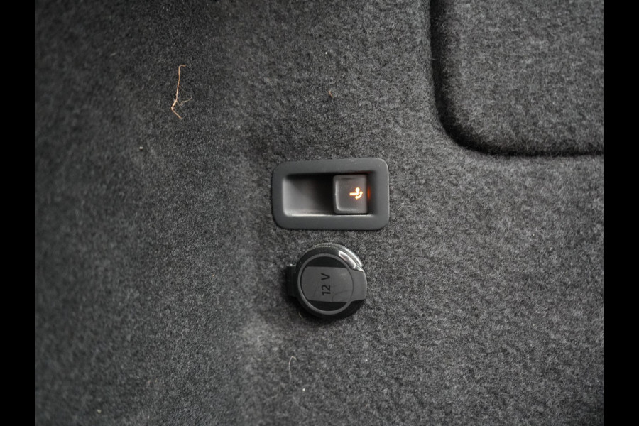 Seat Tarraco 1.4 TSI e-Hybrid FR Business Intense PHEV 245pk | Trekhaak Af Fabriek | Adaptive Cruise | 360 Camera | Sportstoelen Memory & Verwarmd | Keyless | Blis | Stuur Verwarmd | Apple Carplay | Navigatie | DAB | 20"L.M | Plug In Hybrid |
