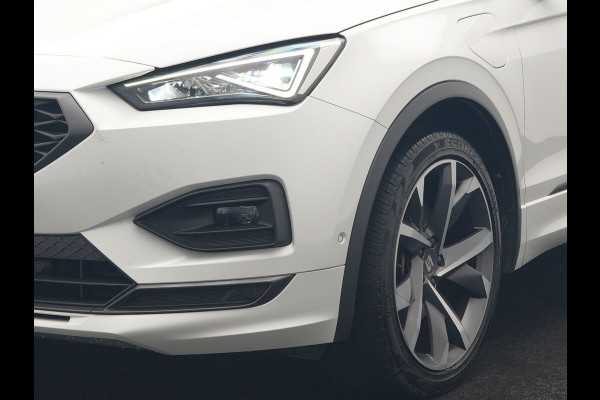 Seat Tarraco 1.4 TSI e-Hybrid FR Business Intense PHEV 245pk | Trekhaak Af Fabriek | Adaptive Cruise | 360 Camera | Sportstoelen Memory & Verwarmd | Keyless | Blis | Stuur Verwarmd | Apple Carplay | Navigatie | DAB | 20"L.M | Plug In Hybrid |