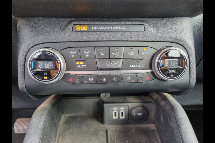 Ford Kuga 2.5 PHEV Titanium 225pk | Adaptive cruise control | Winter Pack | Dodehoeksensoren | Camera | 1.500kg Trekgewicht