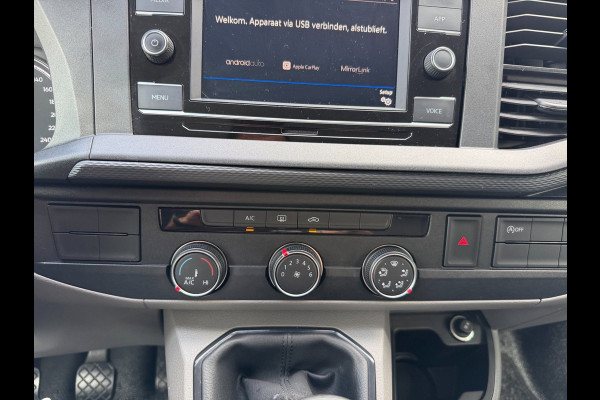 Volkswagen Transporter 2.0 TDI L2H1 30 DC / 6 pers / App connect / Dubbel cabine