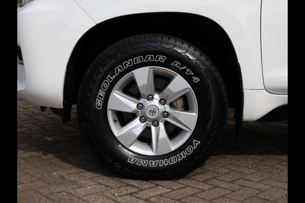 Toyota Land Cruiser 2.8 D4-D-F 3 DRS BLIND VAN | Climate Control | Cruise Control