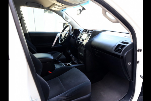 Toyota Land Cruiser 2.8 D4-D-F 3 DRS BLIND VAN | Climate Control | Cruise Control
