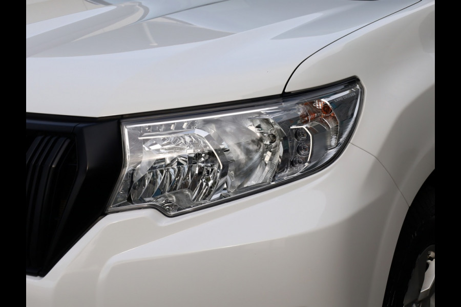 Toyota Land Cruiser 2.8 D4-D-F 3 DRS BLIND VAN | Climate Control | Cruise Control