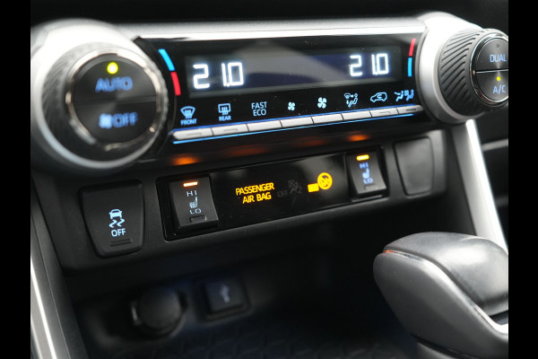 Toyota RAV4 2.5 Style PHEV 306pk Dealer O.H. | Adaptive Cruise | Camera | Elektrische Sportstoelen Verwarmd | Apple Carplay | Keyless | Blis | Stuur Verwarmd | DAB | 19"L.M | Plug In Hybrid |