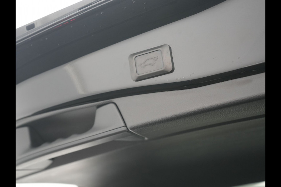 Toyota RAV4 2.5 Style PHEV 306pk Dealer O.H. | Adaptive Cruise | Camera | Elektrische Sportstoelen Verwarmd | Apple Carplay | Keyless | Blis | Stuur Verwarmd | DAB | 19"L.M | Plug In Hybrid |