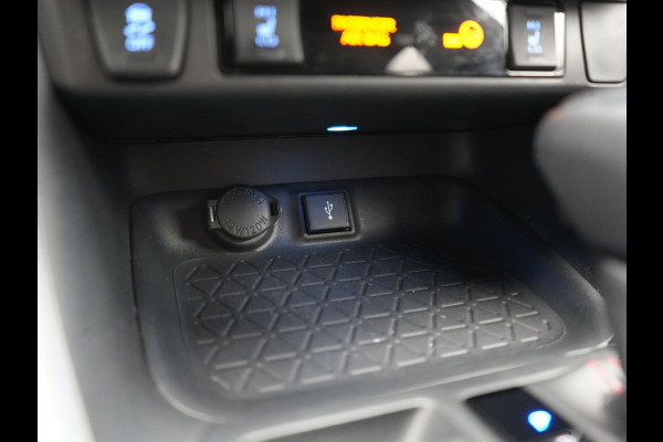 Toyota RAV4 2.5 Style PHEV 306pk Dealer O.H. | Adaptive Cruise | Camera | Elektrische Sportstoelen Verwarmd | Apple Carplay | Keyless | Blis | Stuur Verwarmd | DAB | 19"L.M | Plug In Hybrid |