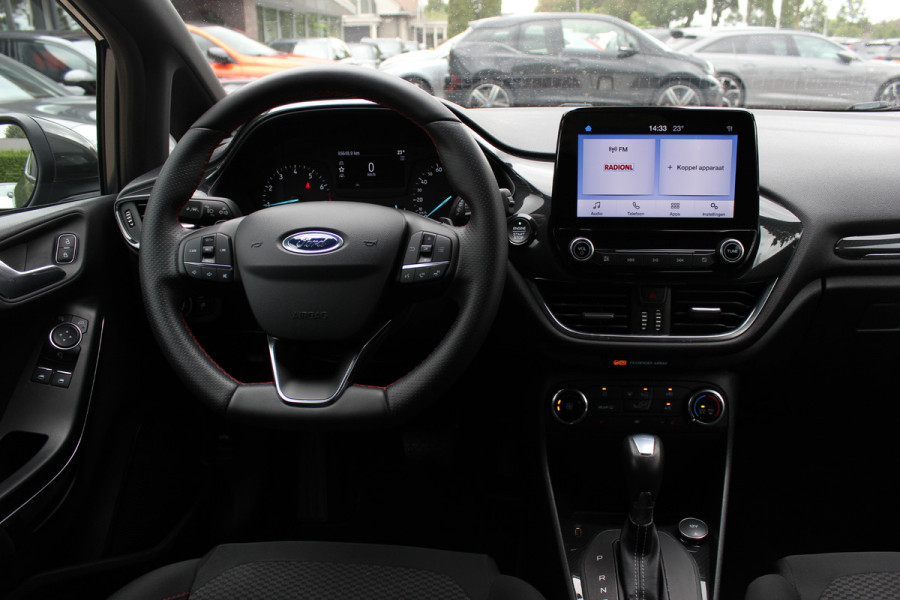 Ford Fiesta 1.0 EcoBoost ST-Line Automaat. / Navigatie / Parkeerhulp achter / 17'' / Stoelverwarming / Cruise Control