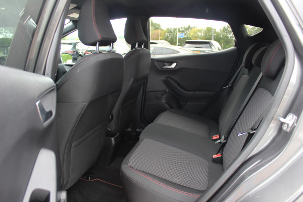 Ford Fiesta 1.0 EcoBoost ST-Line Automaat. / Navigatie / Parkeerhulp achter / 17'' / Stoelverwarming / Cruise Control