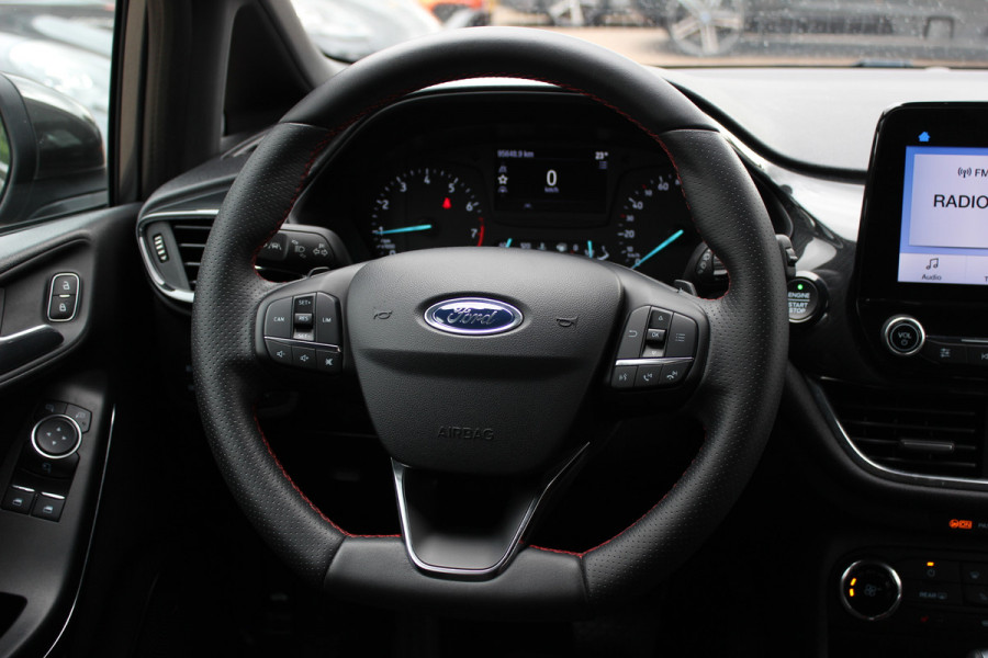 Ford Fiesta 1.0 EcoBoost ST-Line Automaat. / Navigatie / Parkeerhulp achter / 17'' / Stoelverwarming / Cruise Control