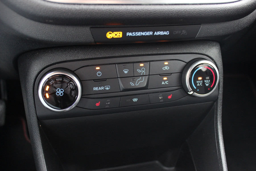 Ford Fiesta 1.0 EcoBoost ST-Line Automaat. / Navigatie / Parkeerhulp achter / 17'' / Stoelverwarming / Cruise Control