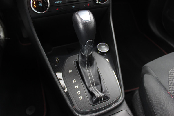Ford Fiesta 1.0 EcoBoost ST-Line Automaat. / Navigatie / Parkeerhulp achter / 17'' / Stoelverwarming / Cruise Control