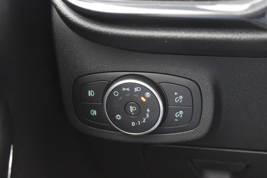 Ford Fiesta 1.0 EcoBoost ST-Line Automaat. / Navigatie / Parkeerhulp achter / 17'' / Stoelverwarming / Cruise Control