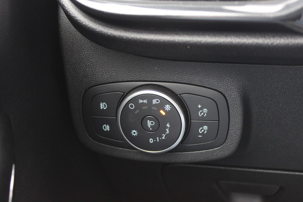 Ford Fiesta 1.0 EcoBoost ST-Line Automaat. / Navigatie / Parkeerhulp achter / 17'' / Stoelverwarming / Cruise Control