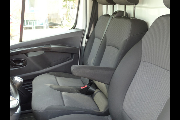 Renault Trafic 2.0 dCi L2H1