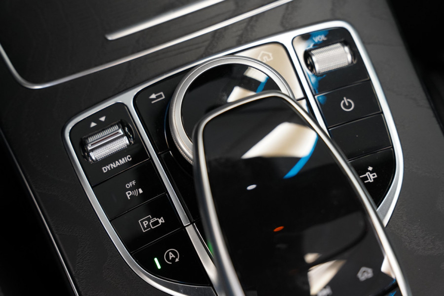 Mercedes-Benz C-Klasse Cabrio 200 AMG Premium Plus Pack Burmester ACC Carplay