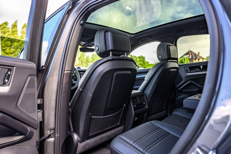 Porsche Cayenne Coupé 3.0 S E-Hybrid Black Edition Pano/InnoDrive/HUD/360/Luchtvering/Massage
