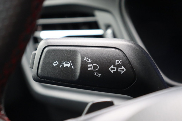 Ford Focus 1.0 EcoBoost Hybrid ST Line X org.NL camera comfort-stoel navi