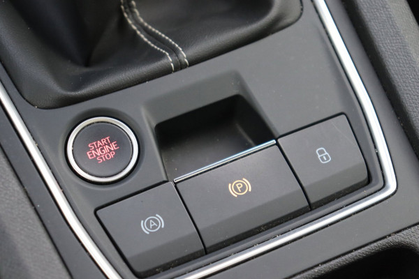 Seat Leon Sportstourer 1.5 TSI Style Business Intense org.NL schuifdak camera