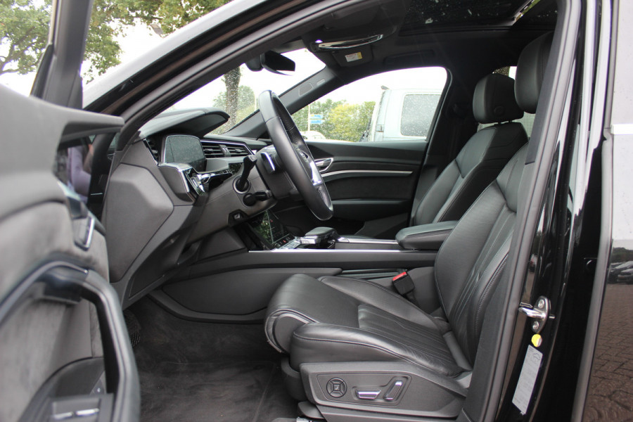 Audi e-tron 55 quattro S edition 95 kWh 46.023 km!. / SoH 94,6% / Panoramadak / 360Camera / Head-up / Luxe Leder / Luchtvering / 21'' / B&O / Softclose / Matrix LED / CarPlay / Dodehoek / DAB / ACC / Stoelmassage+Ventilatie