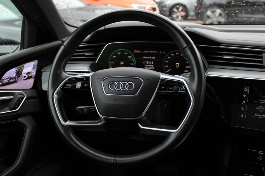 Audi e-tron 55 quattro S edition 95 kWh 46.023 km!. / SoH 94,6% / Panoramadak / 360Camera / Head-up / Luxe Leder / Luchtvering / 21'' / B&O / Softclose / Matrix LED / CarPlay / Dodehoek / DAB / ACC / Stoelmassage+Ventilatie